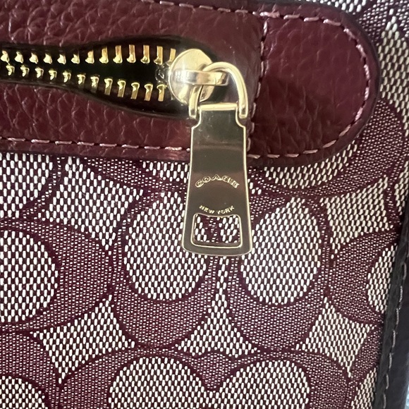 Coach Dempsey bag - Picture 7 of 11